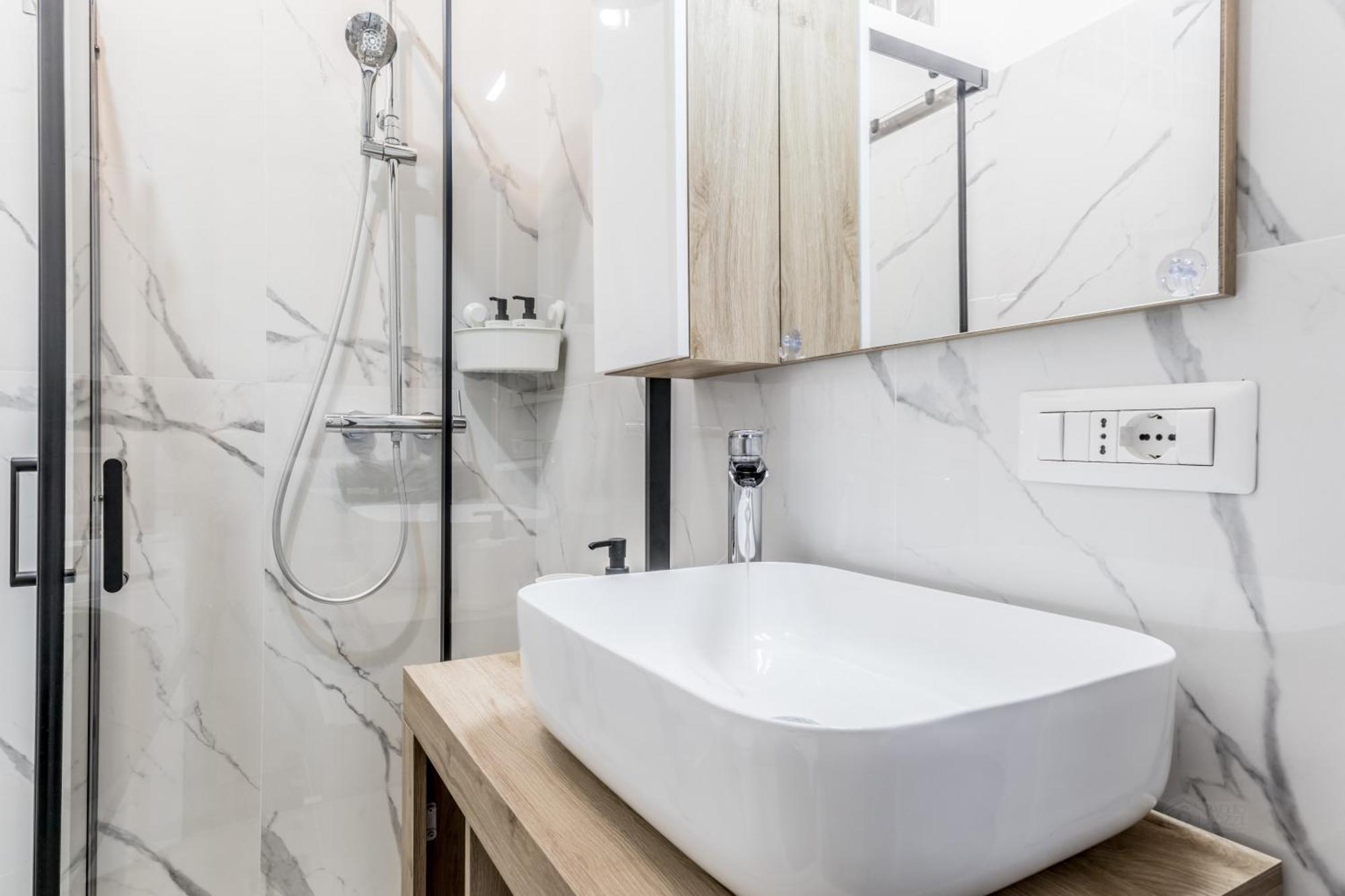 Flyaway Retreat - 15 Min To Rome Apartment *